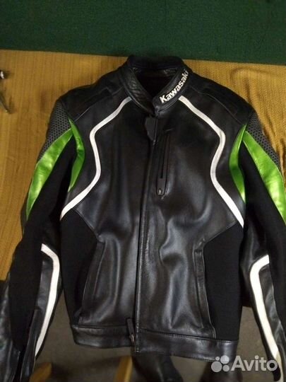Мотокуртка кожаная