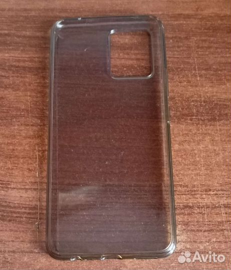 Чехлы на телефон