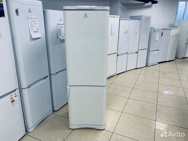 Холодильник бу вместительный