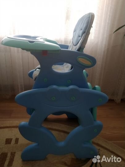 Детский стульчик для кормления