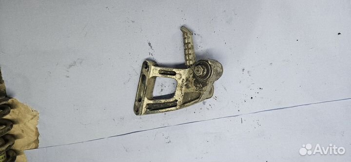 Kawasaki zzr 400 600 кронштейн пассажира правый