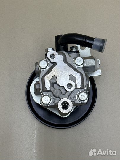 Насос гура Nissan Almera Classic