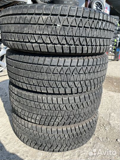 Bridgestone Blizzak DM-V3 215/70 R16 100Q
