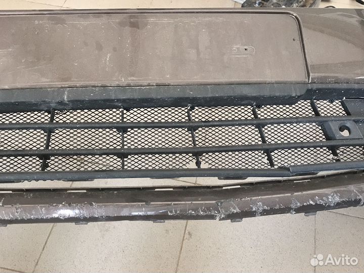Оригинальный бампер VW Polo