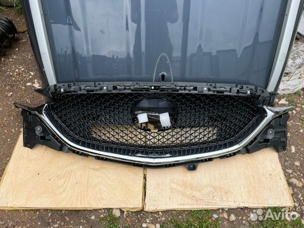 Решетка радиатора Mazda CX-5 KF 2017