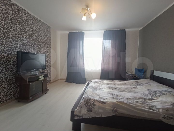 3-к. квартира, 85 м², 1/3 эт.