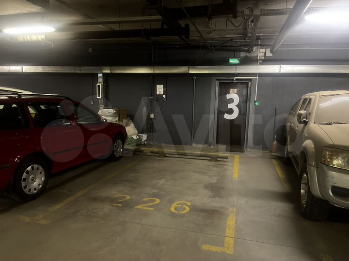 Машиноместо, 14 м²