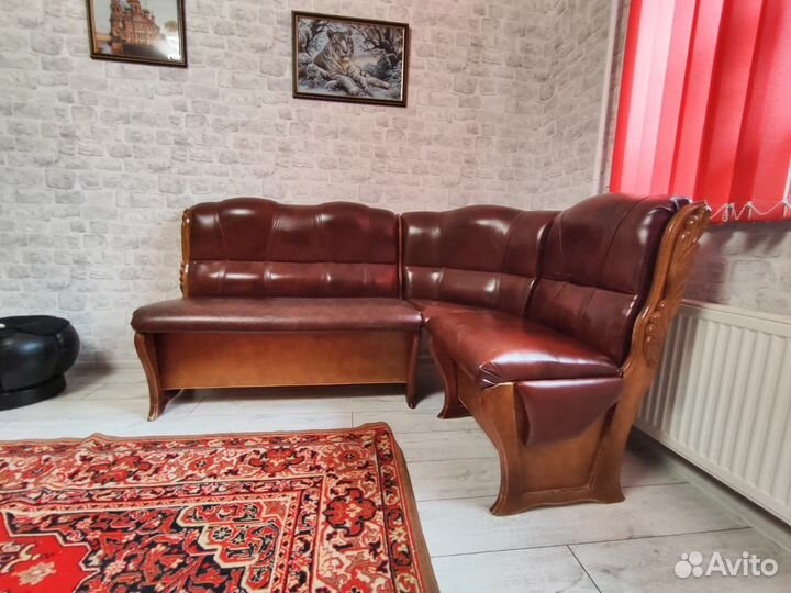 Кухонный угловой диван