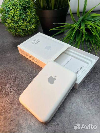 Magsafe battery pack