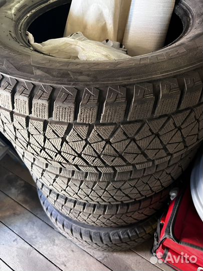 Bridgestone Blizzak DM-V2 265/65 R17 112