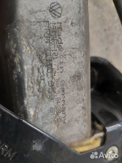 Стеклоподъемник передний правый golf 3