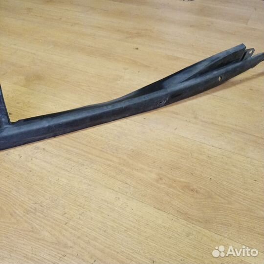 Накладка на переднее крыло правая Honda Accord 8