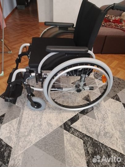 Коляска инвалидная новая