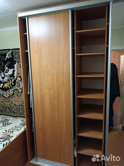 Шкаф купе с зеркалом