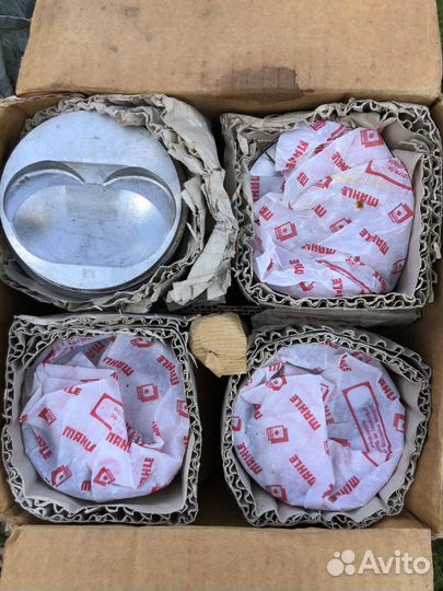 Комплект поршней на Ваз