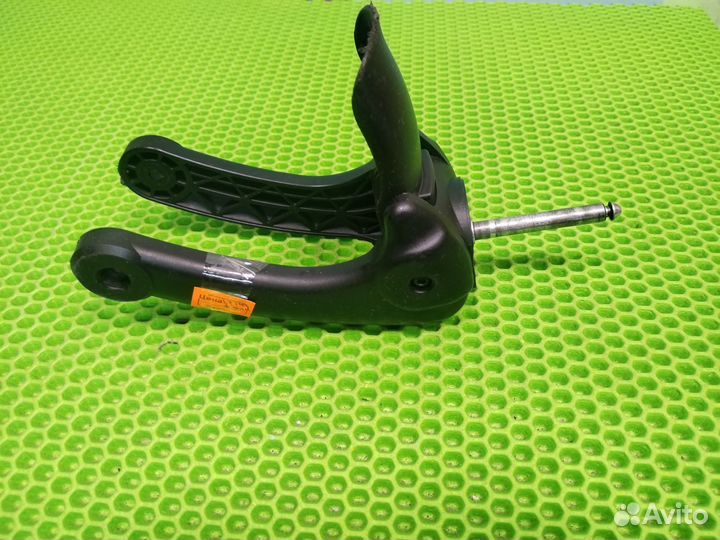 Вилка колеса N 49 на детскую коляску