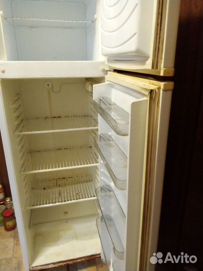 Холодильник бу