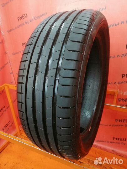 Pirelli P Zero PZ4 235/50 R19