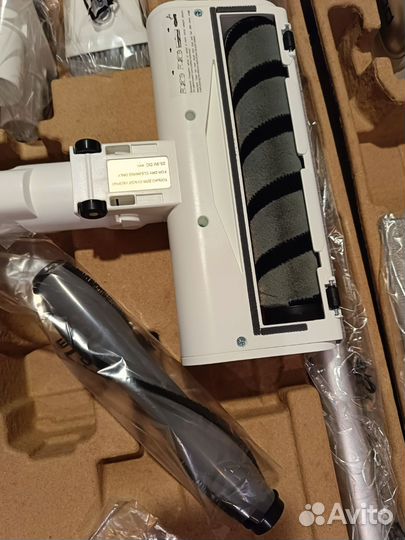 Беспроводной пылесос с влажной уборкой Новый