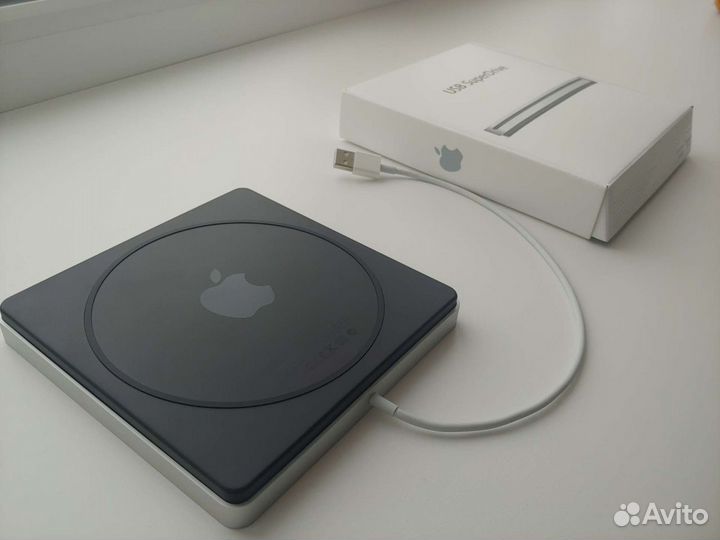 Дисковод (оптический привод) Apple USB SuperDrive