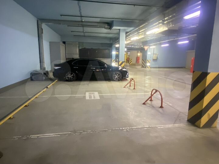 Машиноместо, 17 м²