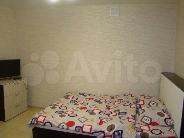 2-к. квартира, 55 м², 1/3 эт.