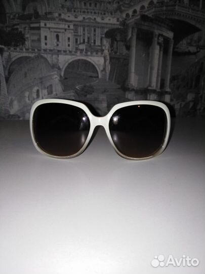 Очки солнцезащитные