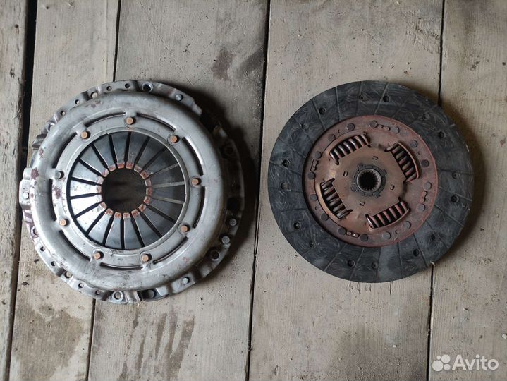 Диск сцепления с корзиной