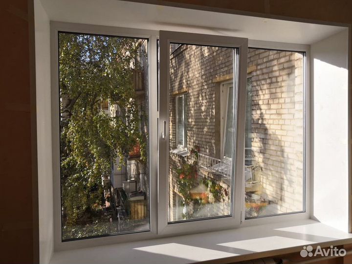 Окно с отделкой