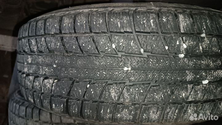 Triangle TR777 215/70 R16