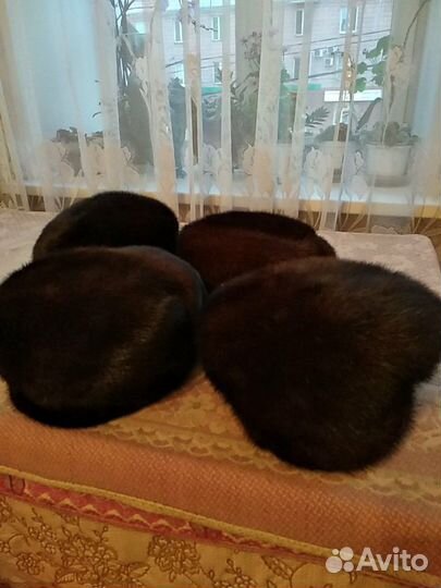 Женская шапка