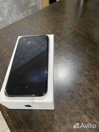 iPhone X, 64 ГБ
