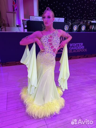 Платье для стандарта