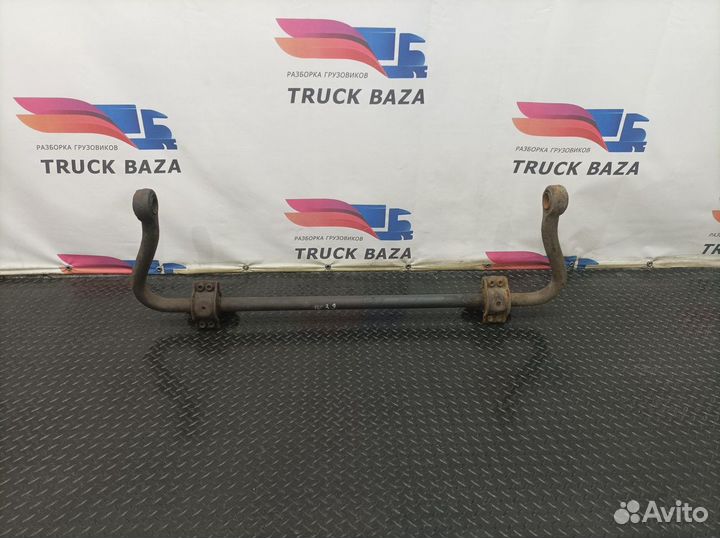 Стабилизатор передний