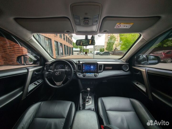 Toyota RAV4 2.2 AT, 2018, 138 000 км
