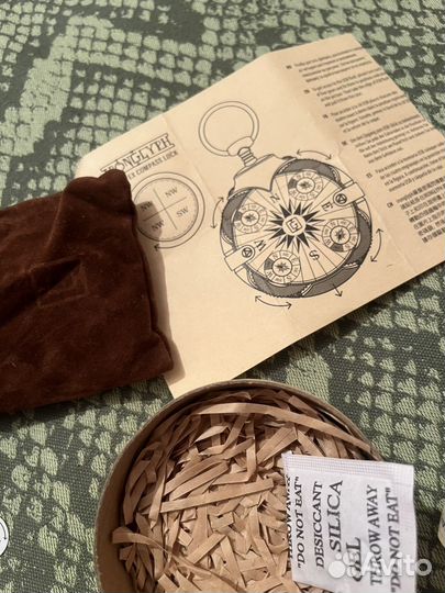 Флэшка ironglyph cryptex compass lock 64GB