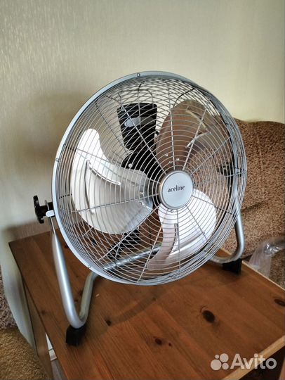 Новый мощный вентилятор с металлическими лопастями