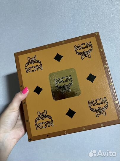 Парфюмерный набор MCM 50+10мл