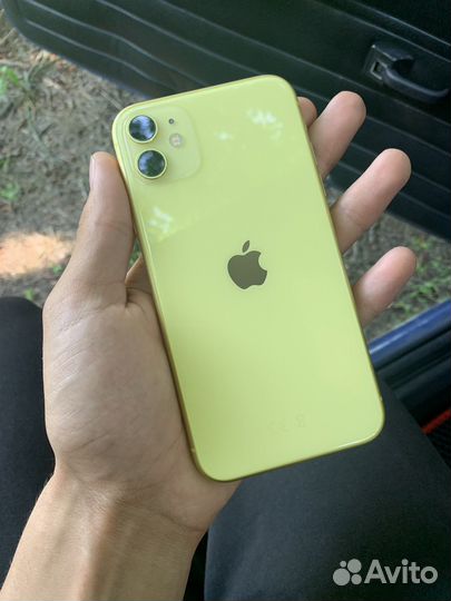 iPhone 11, 64 ГБ