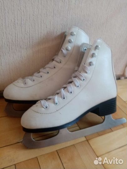 Коньки фигурные