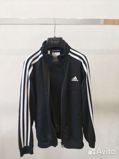 Спортивный костюм adidas для мальчика