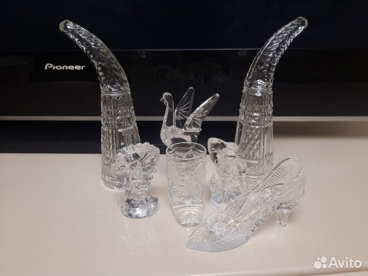 Фигурки из хрусталя