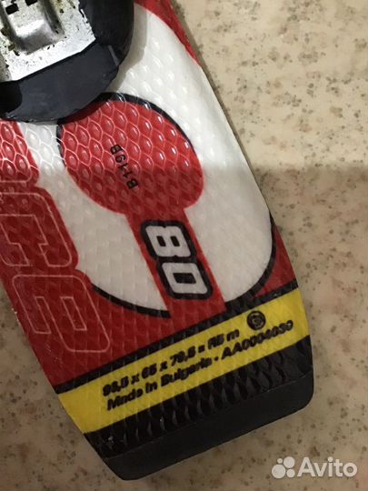 Горные лыжи с палками и ботинками