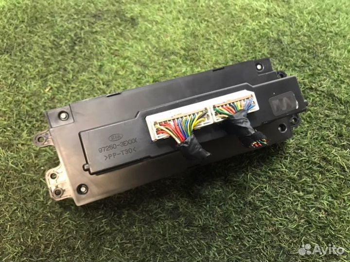 Блок управления климат-контролем Kia Sorento D4CB