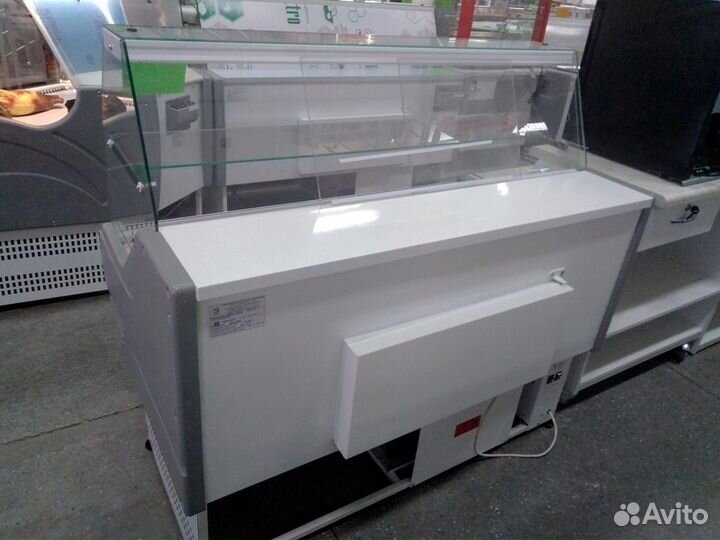 Витрина холодильная Иней 4мп (0 + 7) 1315 мм