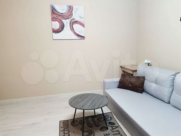 2-к. квартира, 70 м², 1/8 эт.