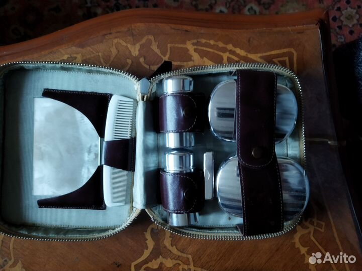 Винтажные дорожные бритвенные наборы