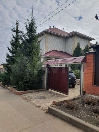 Дом 247 м² на участке 3,5 сот.