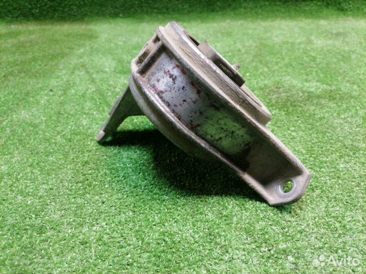 Опора двигателя передняя правая Opel Astra H H