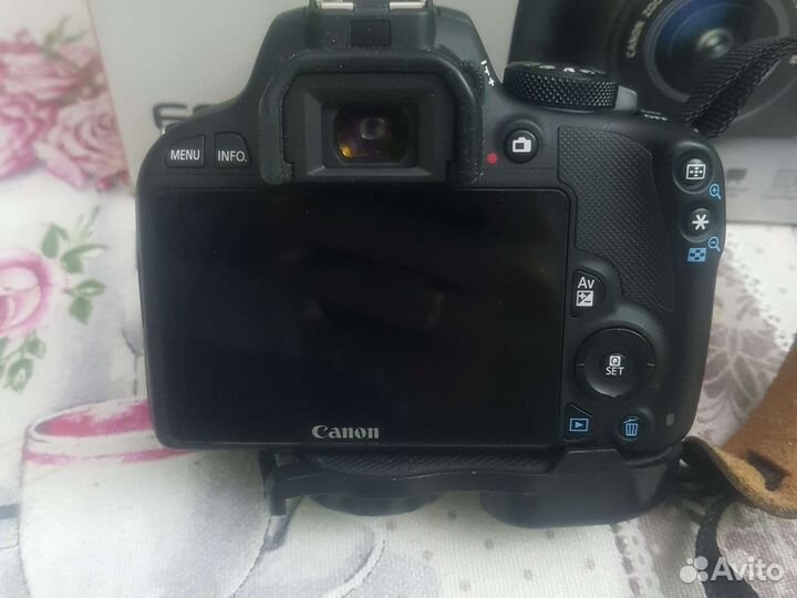Зеркальный фотоаппарат canon eos 100d